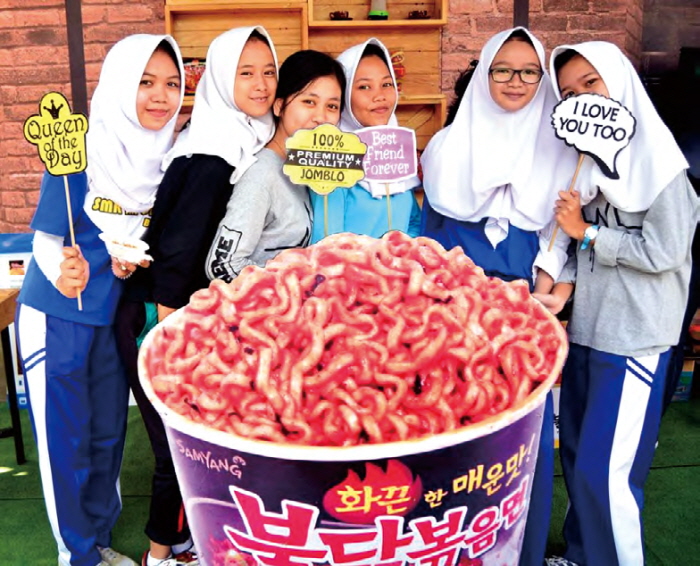 눈물, 콧물 쏙 빼는 한국의 매운맛
전 세계 도전의 아이콘 되다